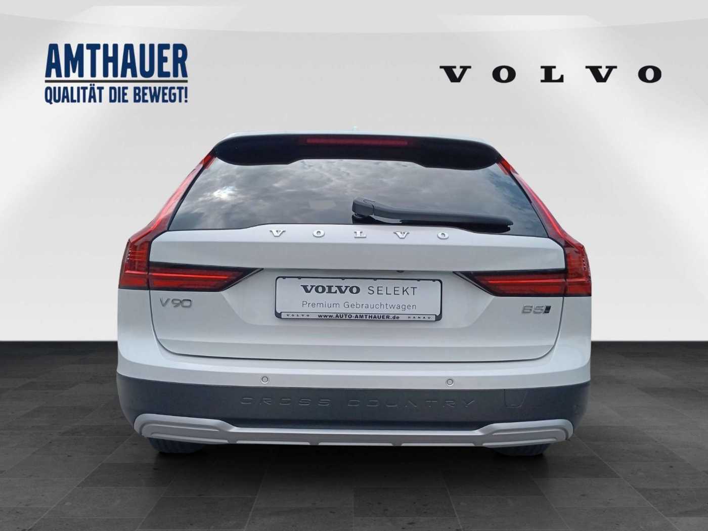 Volvo  Plus B5 AWD  AHK/360°/Standhzg