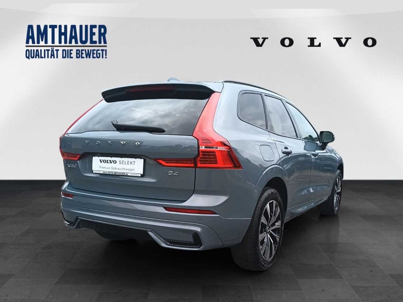 Volvo  B4 2WD Plus Dark Cam/Alarmanlage/Navi