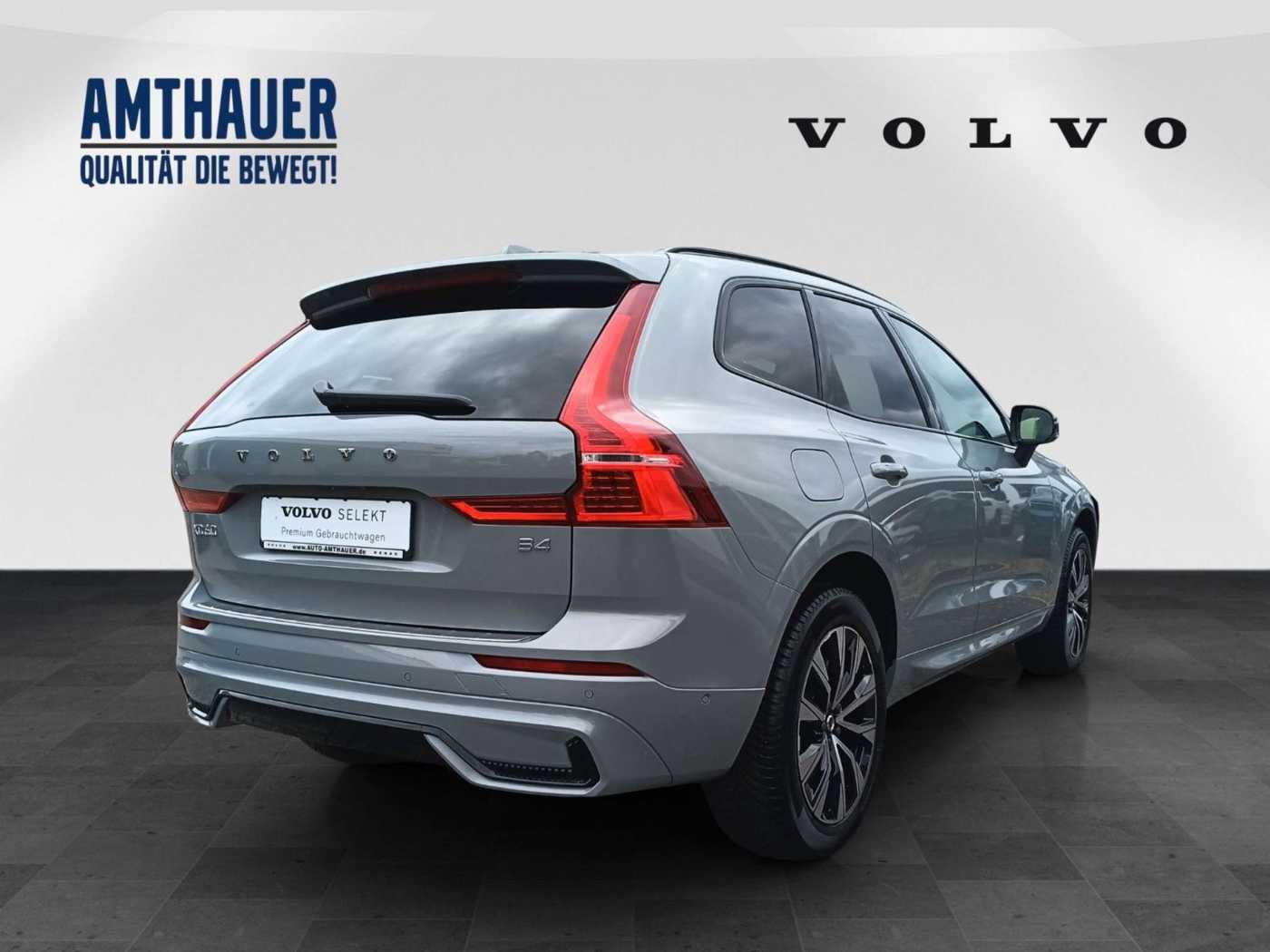 Volvo  B4 2WD Plus Dark 360°/H&K/Sportsitze