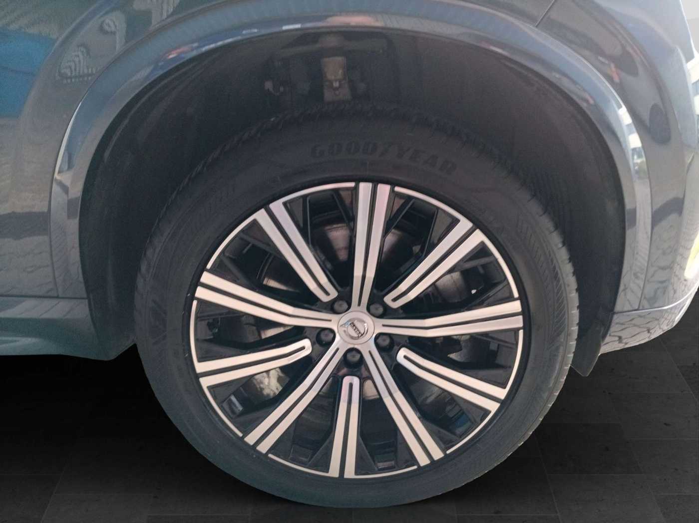 Volvo  T8 AWD Plus Bright 360°/Pano/Frontsch. heiz