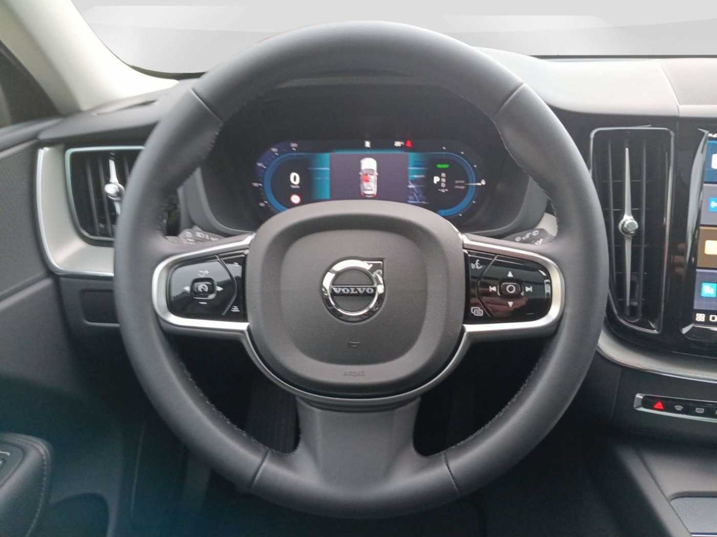 Volvo  T8 AWD Plus Dark 360°/Pano/Frontsch. heizb.