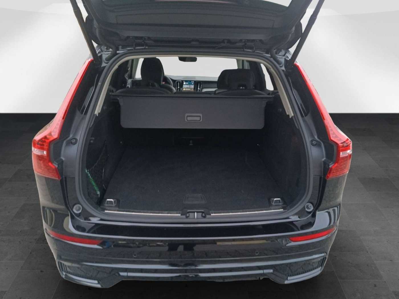Volvo  T8 AWD Plus Dark 360°/Pano/Frontsch. heizb.
