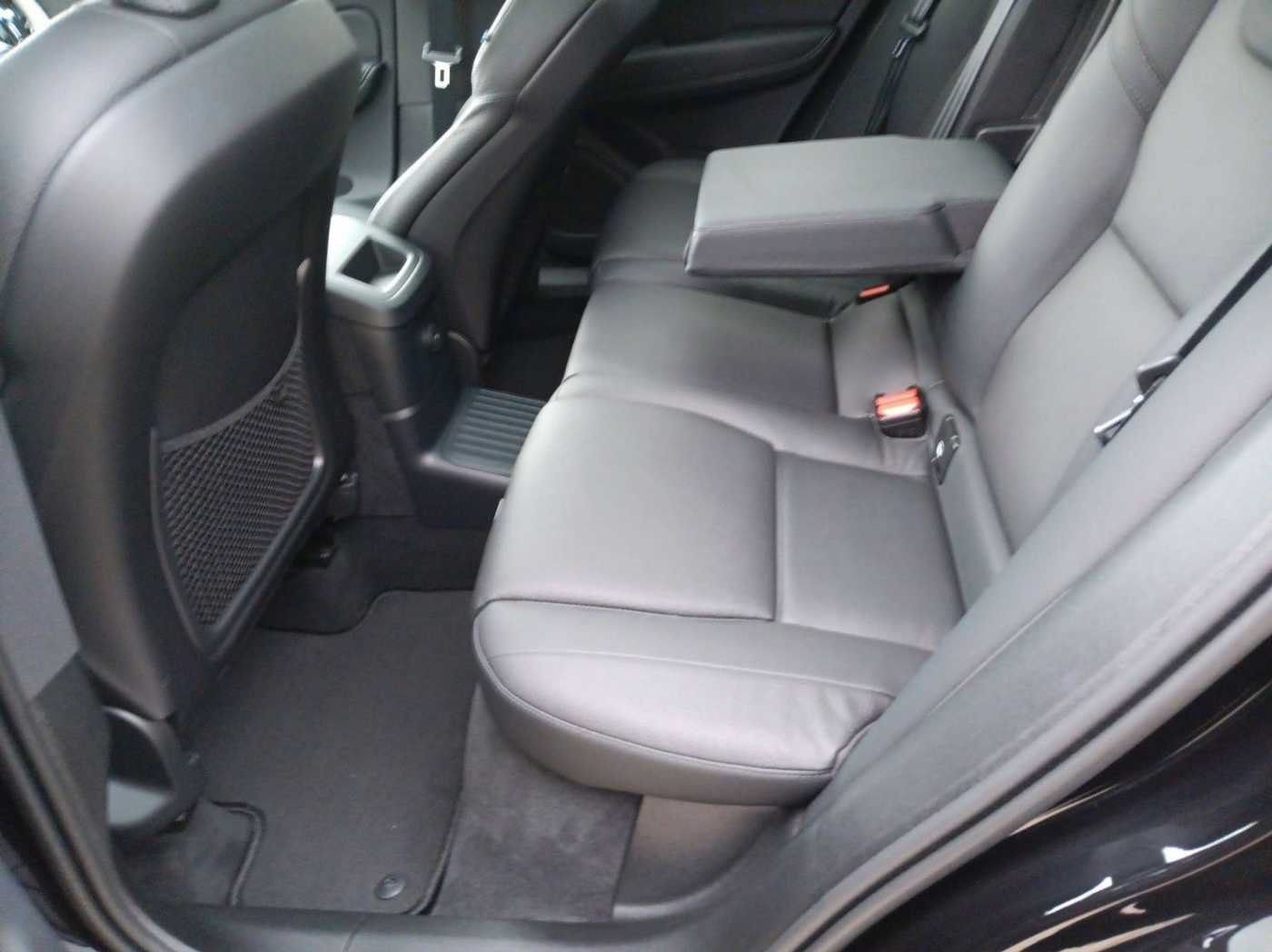 Volvo  T8 AWD Plus Dark 360°/Pano/Frontsch. heizb.