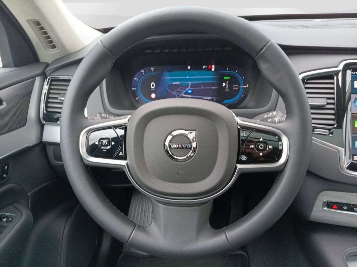 Volvo  T8 AWD Ultra Bright Pano/Head-up/Cam