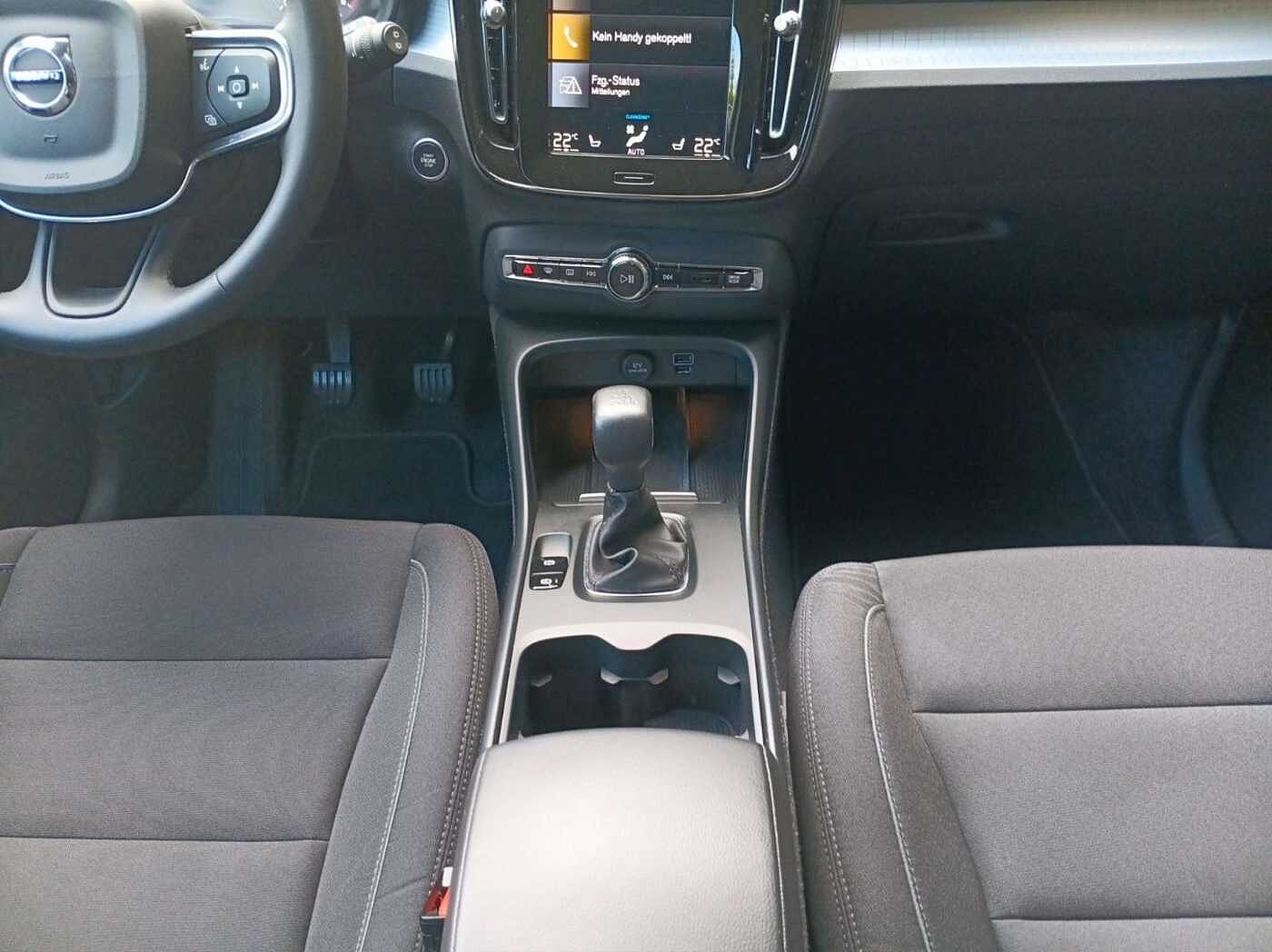 Volvo  T2 2WD, Momentum Pro Cam/Navi/PDC