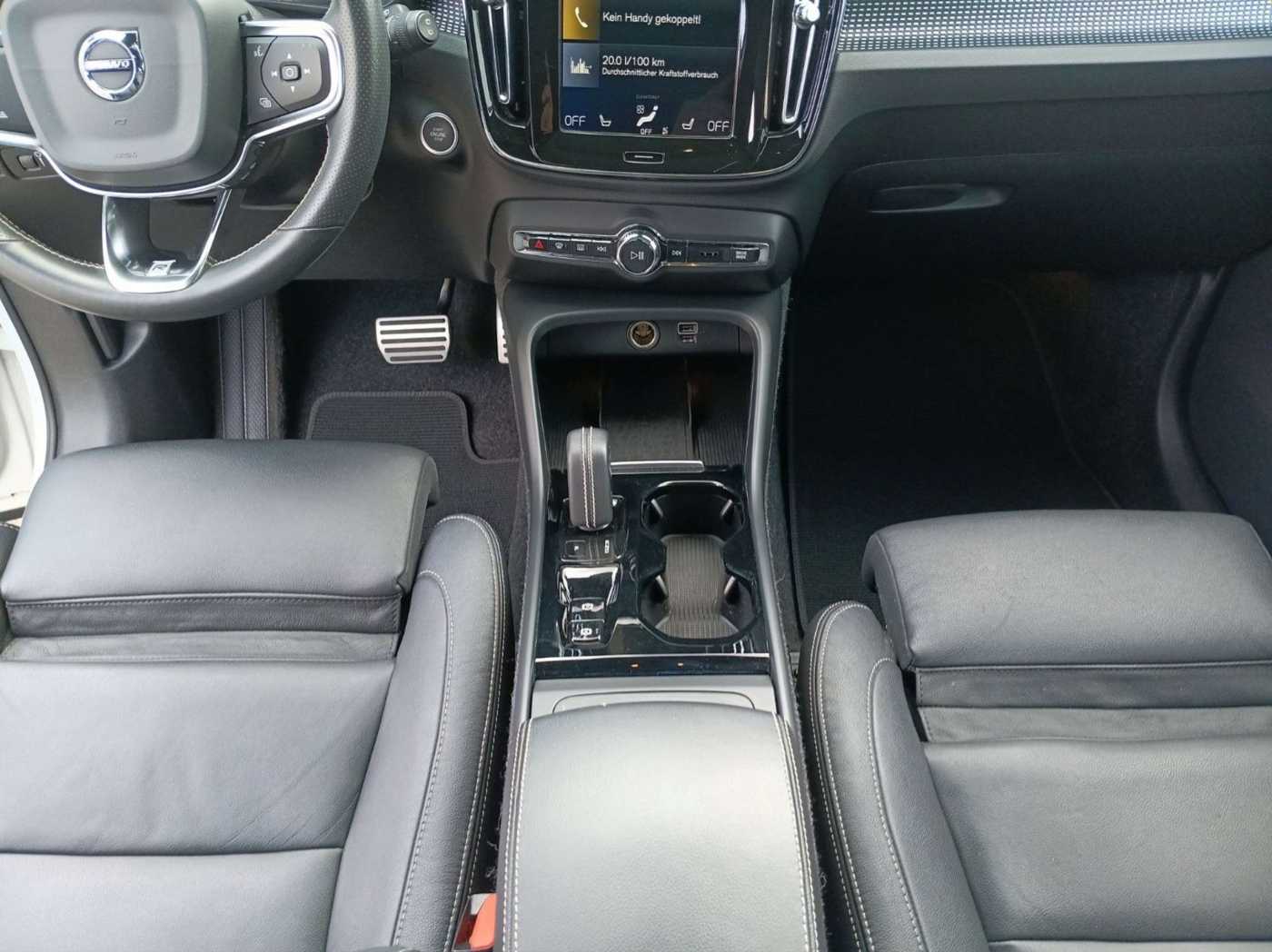 Volvo  D4 AWD R-Design  Pano/Cam/Standheiz.