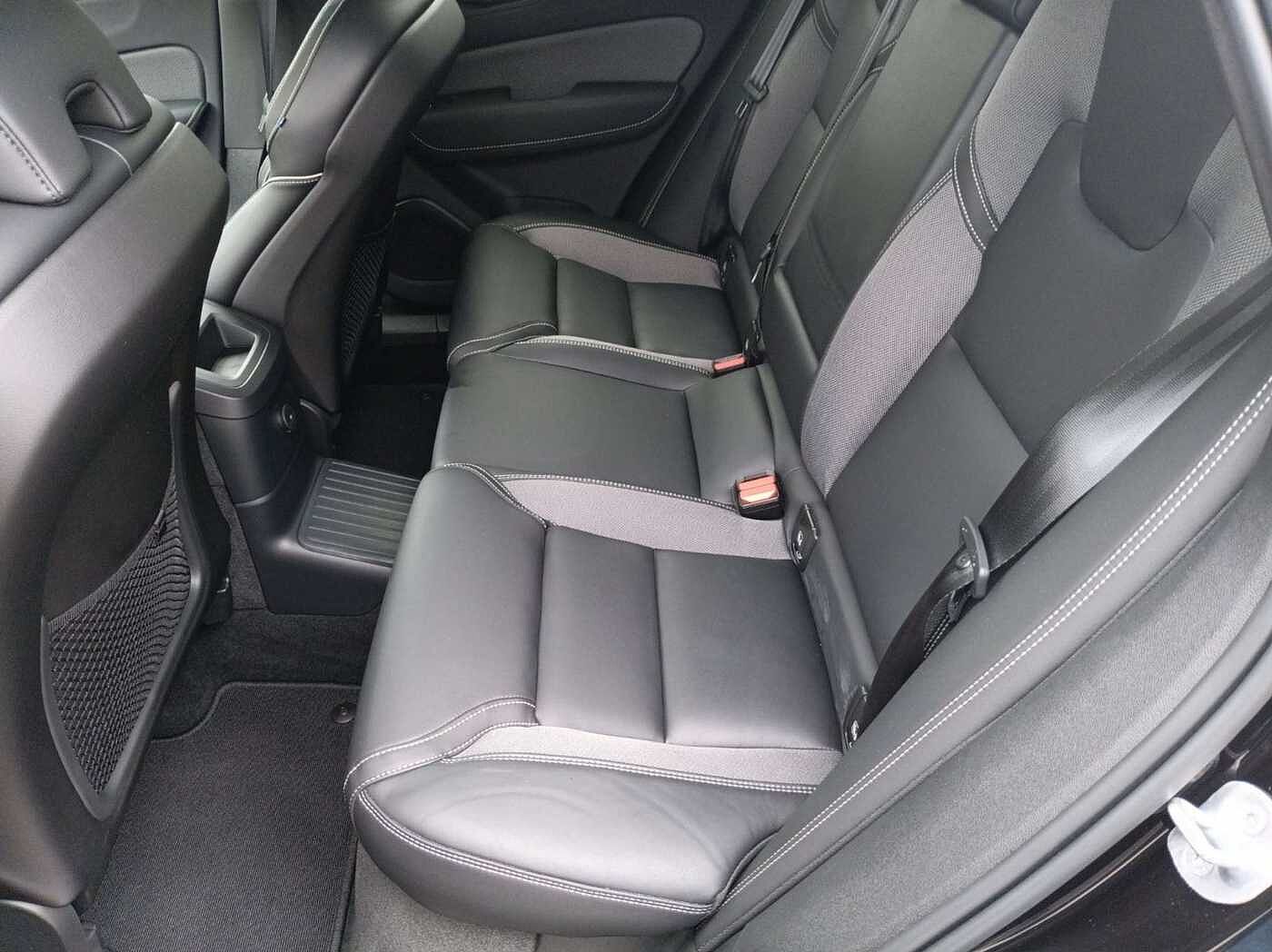 Volvo  T6 AWD Black Edit. PLUS AHK/360°/Panorama