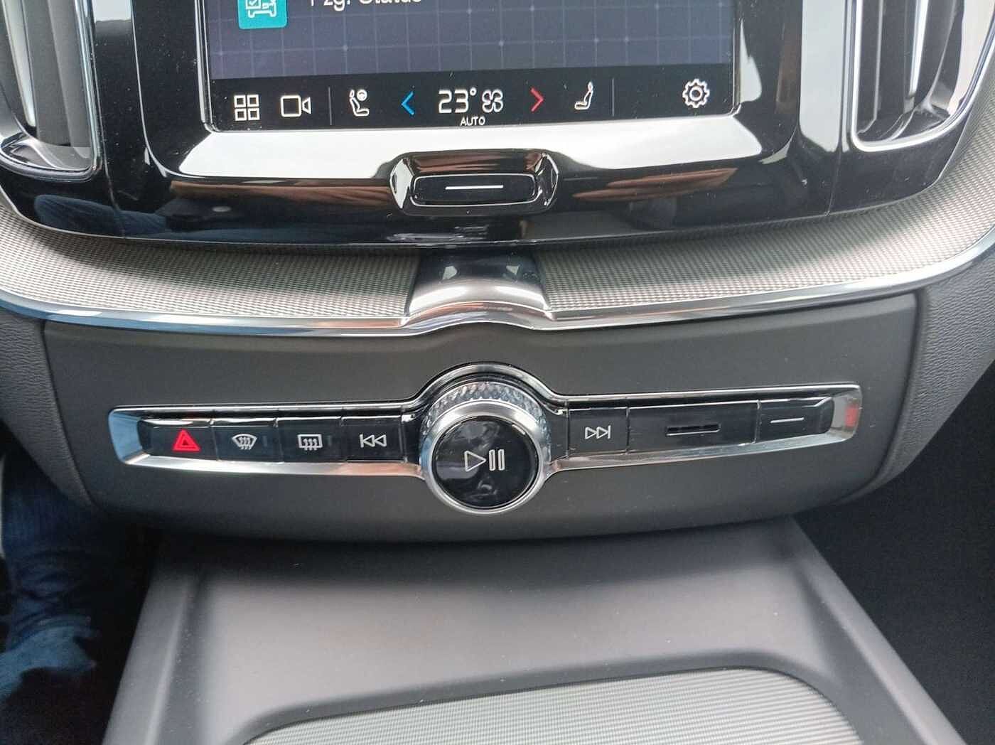 Volvo  T6 AWD Black Edit. PLUS AHK/360°/Panorama