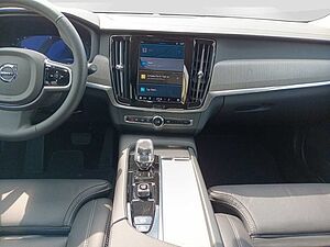 Volvo  Plus B5 AWD  AHK/360°/Standhzg