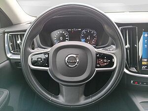 Volvo  B3 Momentum Core Navi/Frontsch. heiz. /PDC