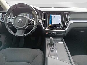 Volvo  B3 Momentum Core Navi/Frontsch. heiz. /PDC