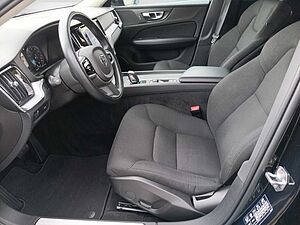 Volvo  B3 Momentum Core Navi/Frontsch. heiz. /PDC