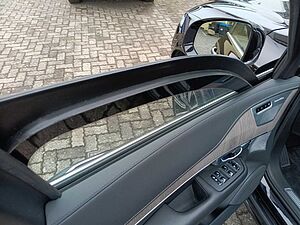 Volvo  B6 AWD Inscrip Gepanzert Armoured  NIJ-IIIA
