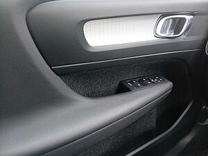 Volvo  D3 Momentum  360°/AHK/Frontsch. heizbar