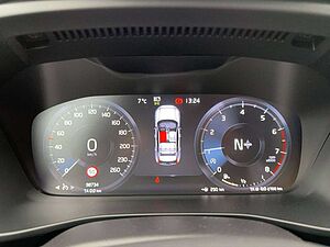 Volvo  T3  Momentum Core Cam/LED/Navi