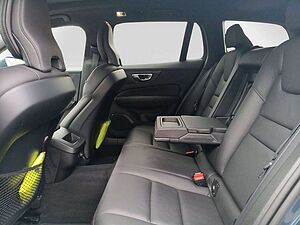 Volvo  D4 Momentum AHK/Cam/CD/Panorama