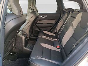 Volvo  T8 AWD R-Design AHK/Standhzg. /Pano
