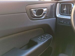 Volvo  T8 AWD R-Design AHK/Standhzg. /Pano