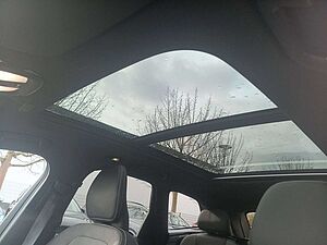 Volvo  Recharge  T6 AWD R-Design AHK/Panorama/Cam