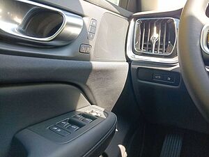 Volvo  T6 Twin Engine AWD Plus Dark Cam/LED/Navi