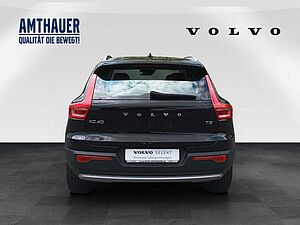 Volvo  T3 2WD Momentum Pro Panorama/Cam/Hotspot