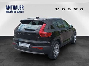 Volvo  T3 2WD Momentum Pro Panorama/Cam/Hotspot