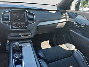 Volvo  B5 R-Design AWD Pano/Cam/AHK
