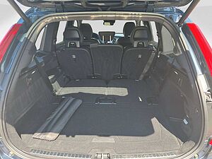 Volvo  B5 R-Design AWD Pano/Cam/AHK