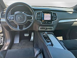 Volvo  B5 R-Design AWD Pano/Cam/AHK