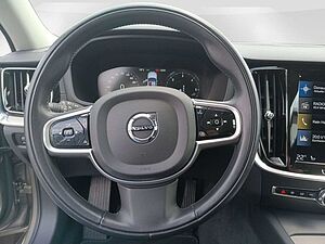 Volvo  B4 Cross Country Pro AWD 360°/AHK/Panorama