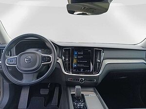 Volvo  B4 Cross Country Pro AWD 360°/AHK/Panorama
