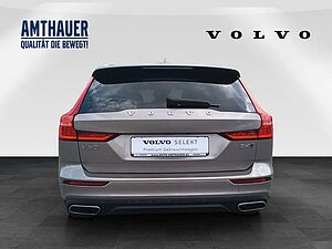 Volvo  B4 Cross Country Pro AWD 360°/AHK/Panorama