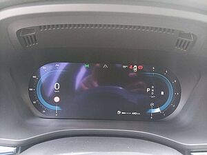 Volvo  B4 Momentum Pro Cam/LED/NAV