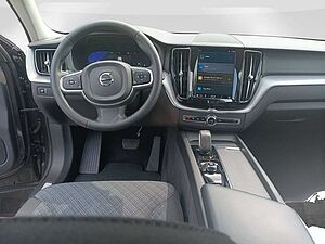 Volvo  B4 Momentum Pro Cam/LED/NAV