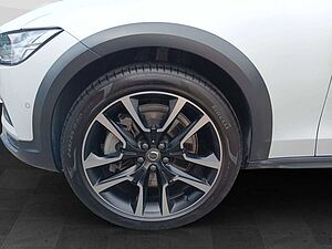 Volvo  Plus B5 AWD  AHK/360°/Standhzg