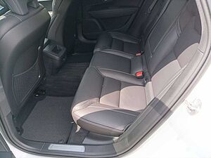 Volvo  Plus B5 AWD  AHK/360°/Standhzg