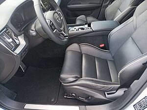 Volvo  T8 Twin Engine AWD R-Design 360°/AHK/Nav