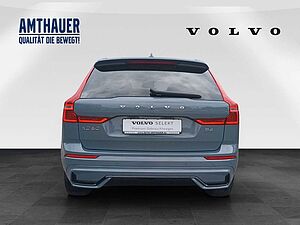 Volvo  B4 2WD Plus Dark Cam/Alarmanlage/Navi