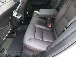 Volvo  B5 AWD Plus Dark 360°/Pano/H&K