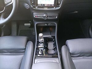 Volvo  B4 Ultra  Pano/360°/ACC/ BLIS