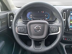 Volvo  B4 Ultra 2WD 360°/Pano/Frontscheibe heizb.