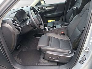 Volvo  B4 Ultra 2WD 360°/Pano/Frontscheibe heizb.