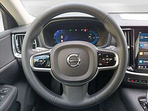 Volvo  T6 Plus Dark Recharge Cam/Navi/Standhzg.