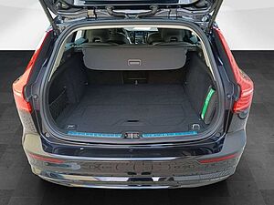 Volvo  T6 Plus Dark Recharge Cam/Navi/Standhzg.