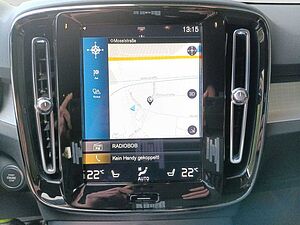 Volvo  B4 2WD Core 360°/Navi/LED