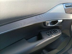 Volvo  T8 Plus Dark AWD AHK/360°/Panorama