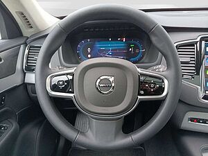 Volvo  T8 AWD Ultra Bright Pano/Head-up/Cam