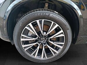 Volvo  T8 AWD Ultra Bright Pano/Head-up/Cam