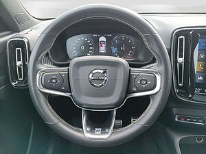 Volvo  D4 AWD R-Design  Pano/Cam/Standheiz.
