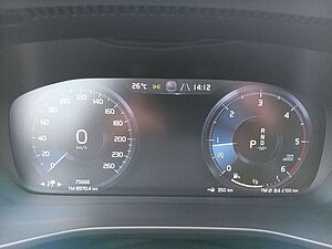 Volvo  D4 AWD R-Design  Pano/Cam/Standheiz.